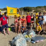 Legambiente pulisce la spiaggia di Anzio alla riserva di Tor Caldara